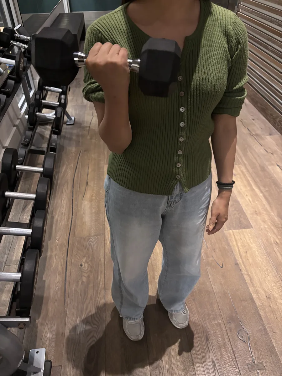 Bicep curl during a data-collection session